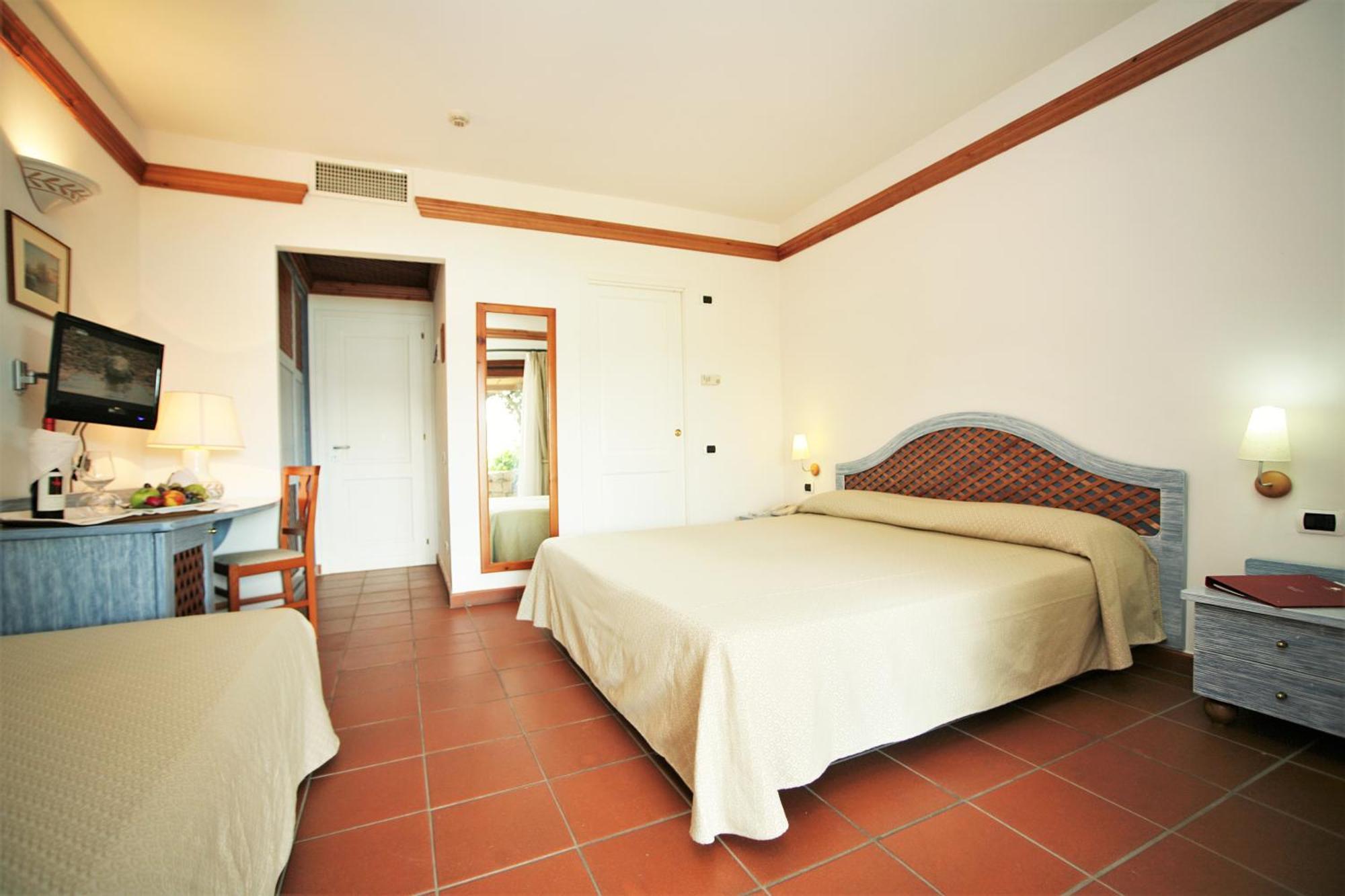 Hotel Palumbalza Porto Rotondo Exteriör bild