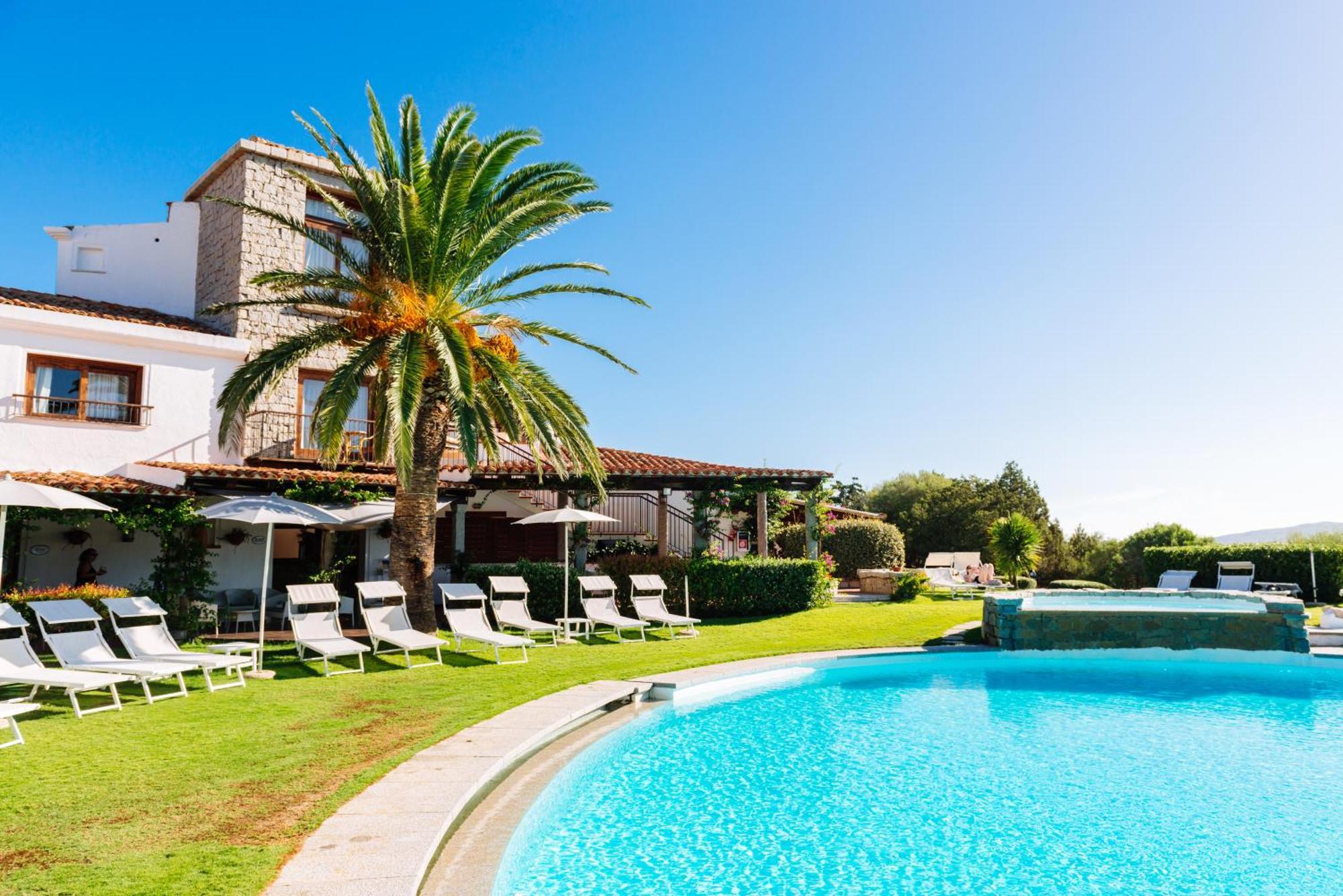 Hotel Palumbalza Porto Rotondo Exteriör bild